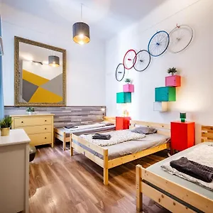 Very Apartment- 2 Bedrooms And 2 Bathrooms Budapest